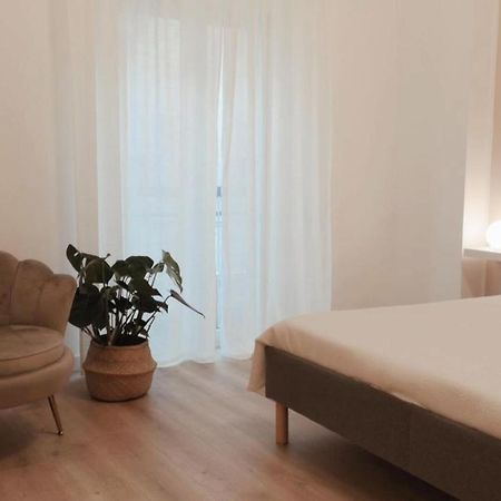 Appartement So Fine Petruzzelli Flat à Bari Extérieur photo